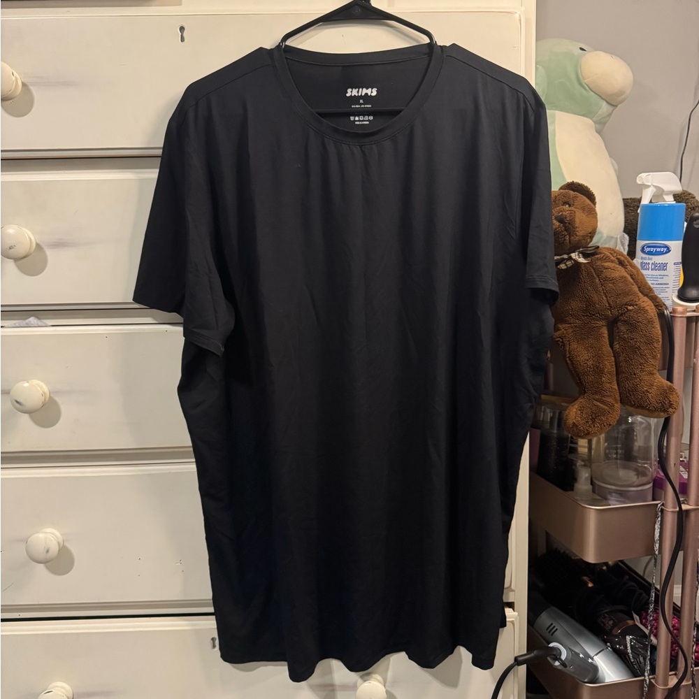 SKIMS Men's Black T-Shirt